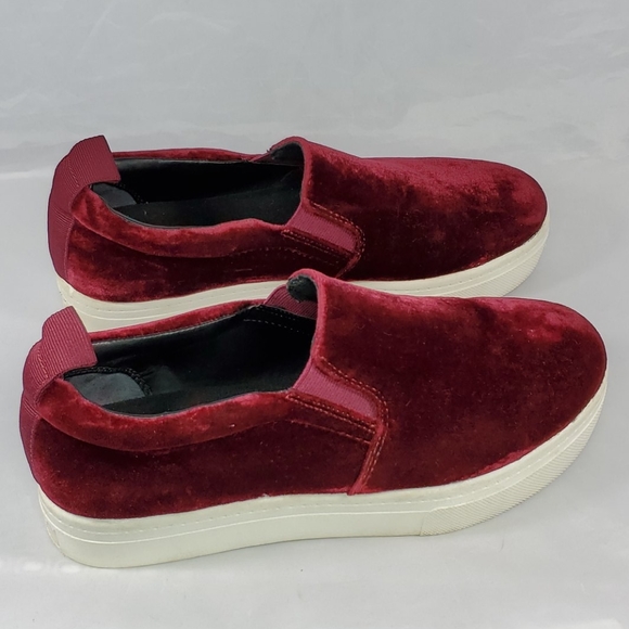 Sam Edelman Shoes - Circus by Sam Edelman Scotlyn Velvet Sneaker 8.5